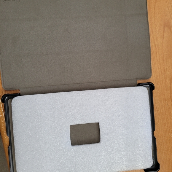 Moko NWOT case for Samsung Galaxy Tab A 10.1 - Picture 4 of 4